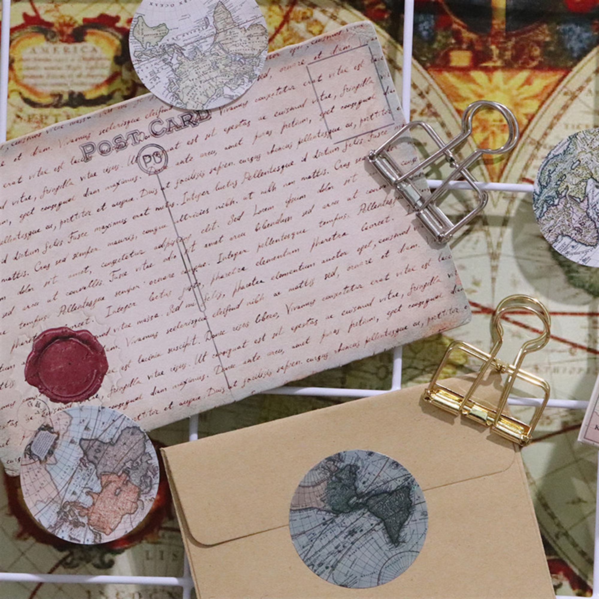 Retro Weltkarten Sticker Set – 45 Mini-Aufkleber im Vintage Look